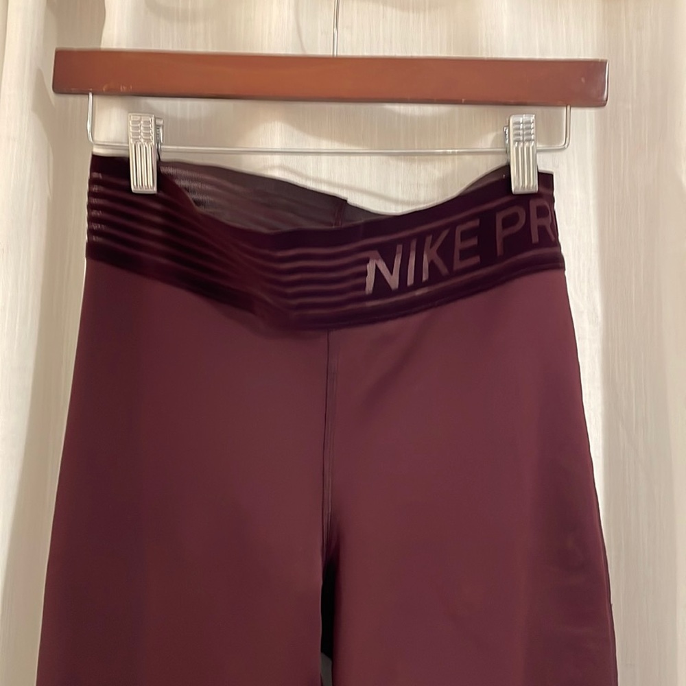 Nike leggings